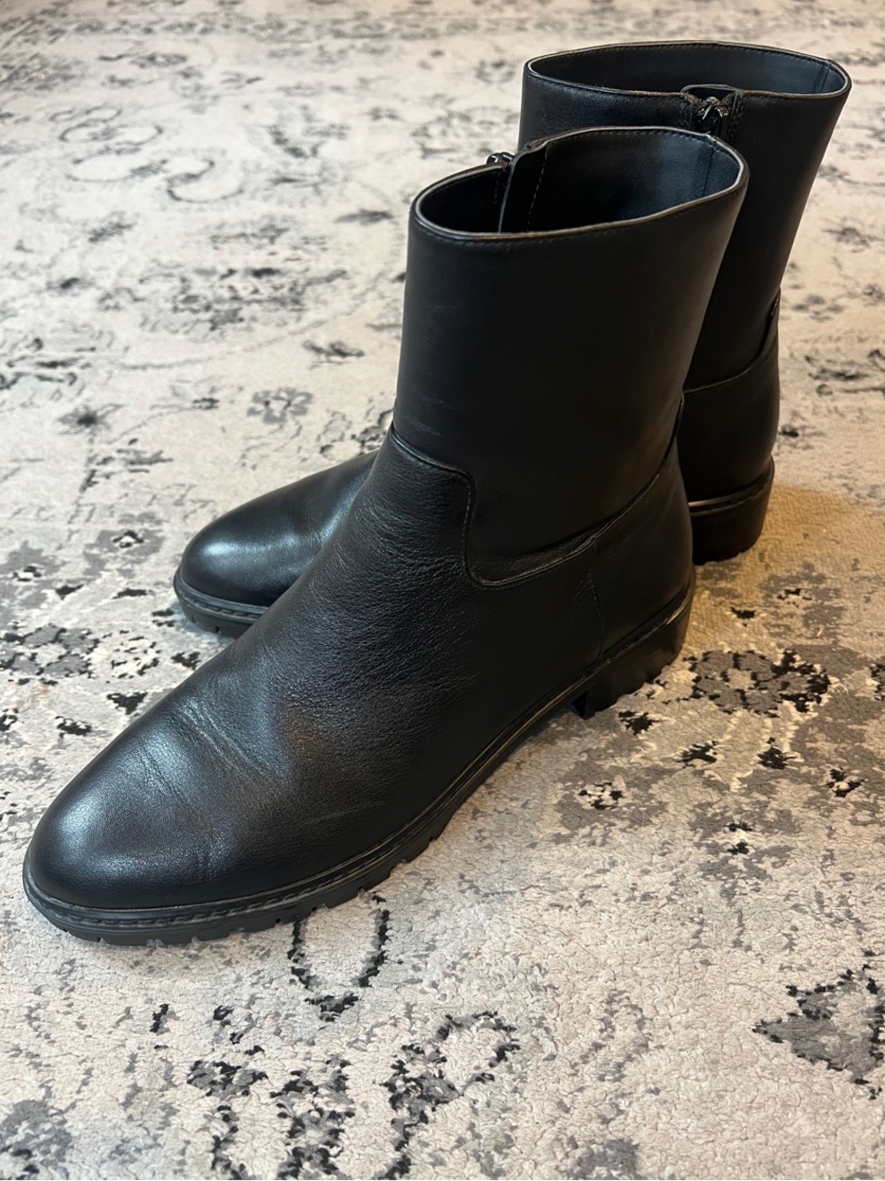 Stuart Weitzman City Zip Chelsea Boot black leather 7.5